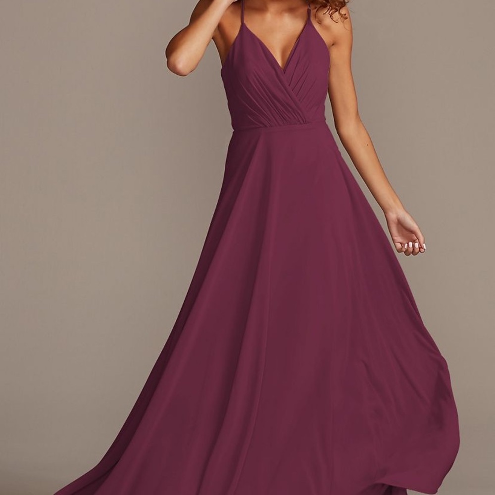 David’s Bridal Spaghetti Strap Full Skirt Bridesmaid Dress in Wine Sz 2